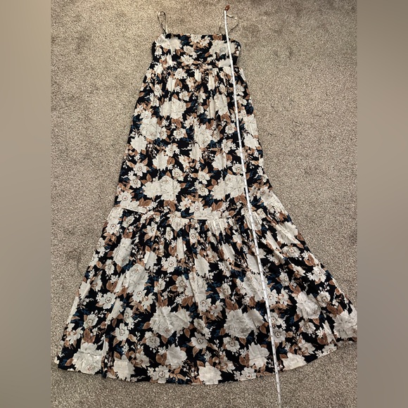 Abercrombie & Fitch floral maxi dress. Adjustable spaghetti straps Sz small - Picture 6 of 7